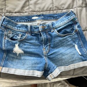 Old Navy size 4 boyfriend denim shorts.